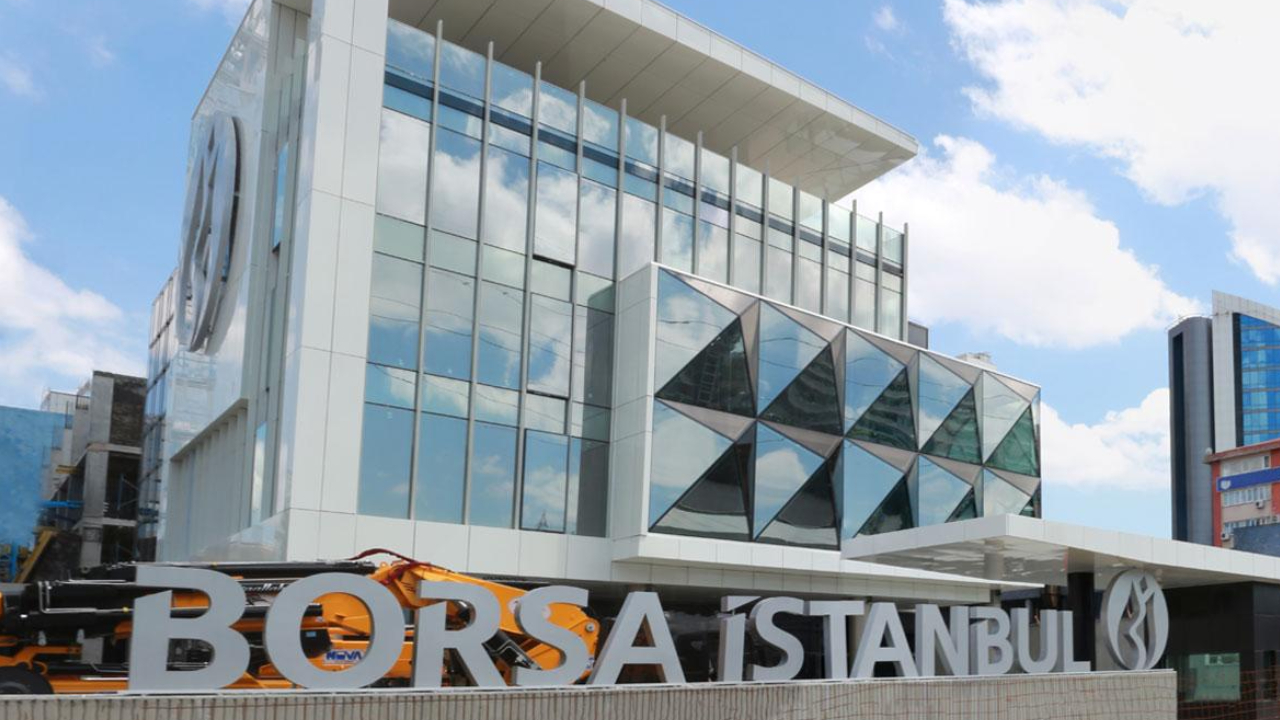 Borsa İstanbul’un ana hissedarı Türkiye Varlık Fonu’dur ve büyük oranda kamu kontrolünde faaliyet göstermektedir.