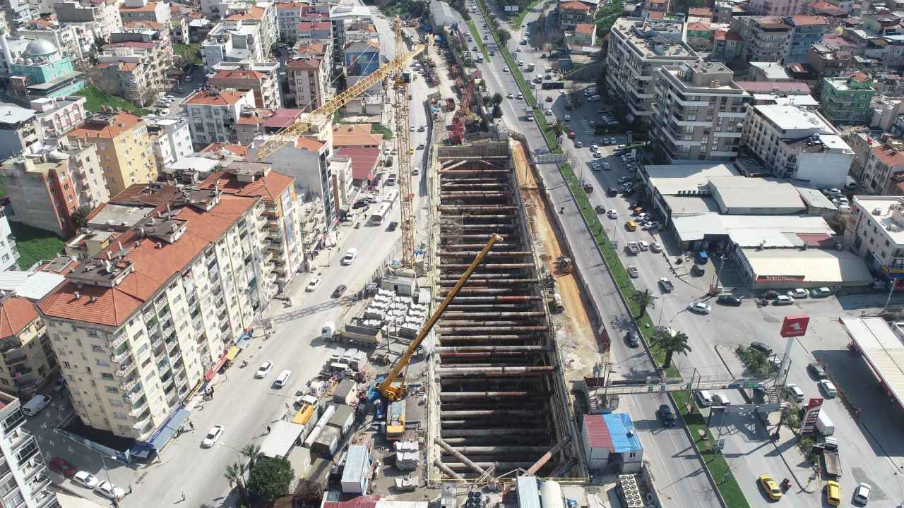 Gülermak Ağır Sanayi'nin Türkiye başta olmak üzere çok sayıda tren, tramvay ve metro çalışmasında imzası olduğu biliniyor. 