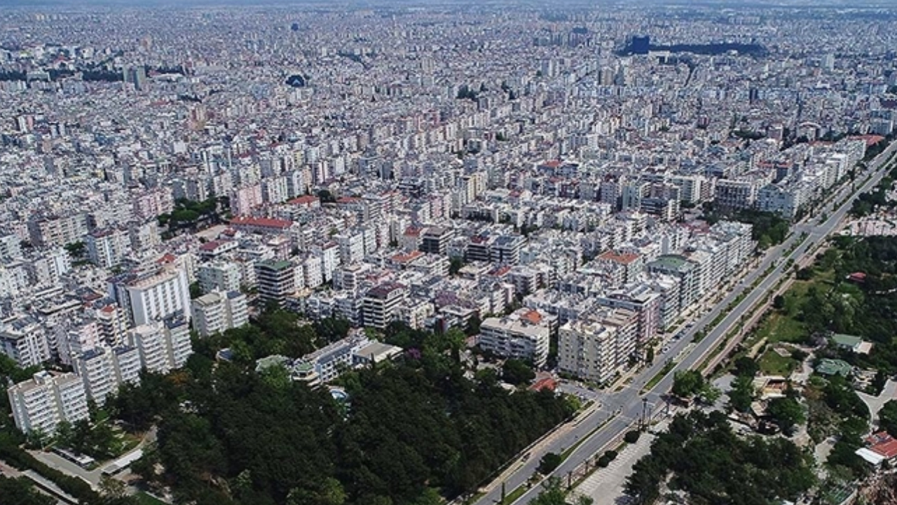 Depozito, kiracının zarar vermediği veya başka bir kesinti gerekmediği sürece, ödediği miktarda geri ödenmelidir.