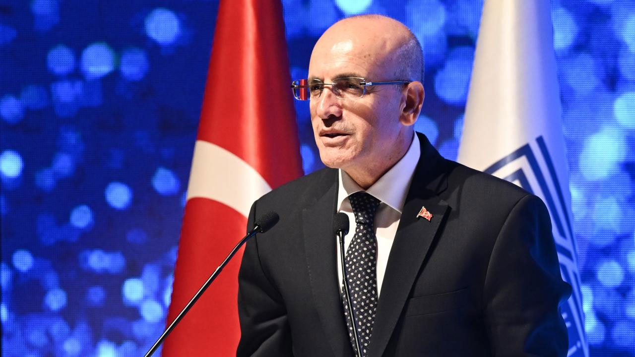 Bakan Mehmet Şimşek