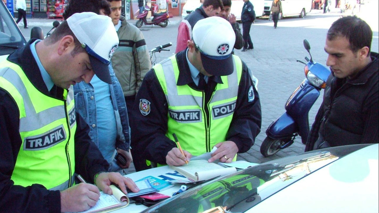 TÜİK'in Ekim ayına ilişkin enflasyon oranını açıklamasıyla yüzde 43.93 olarak