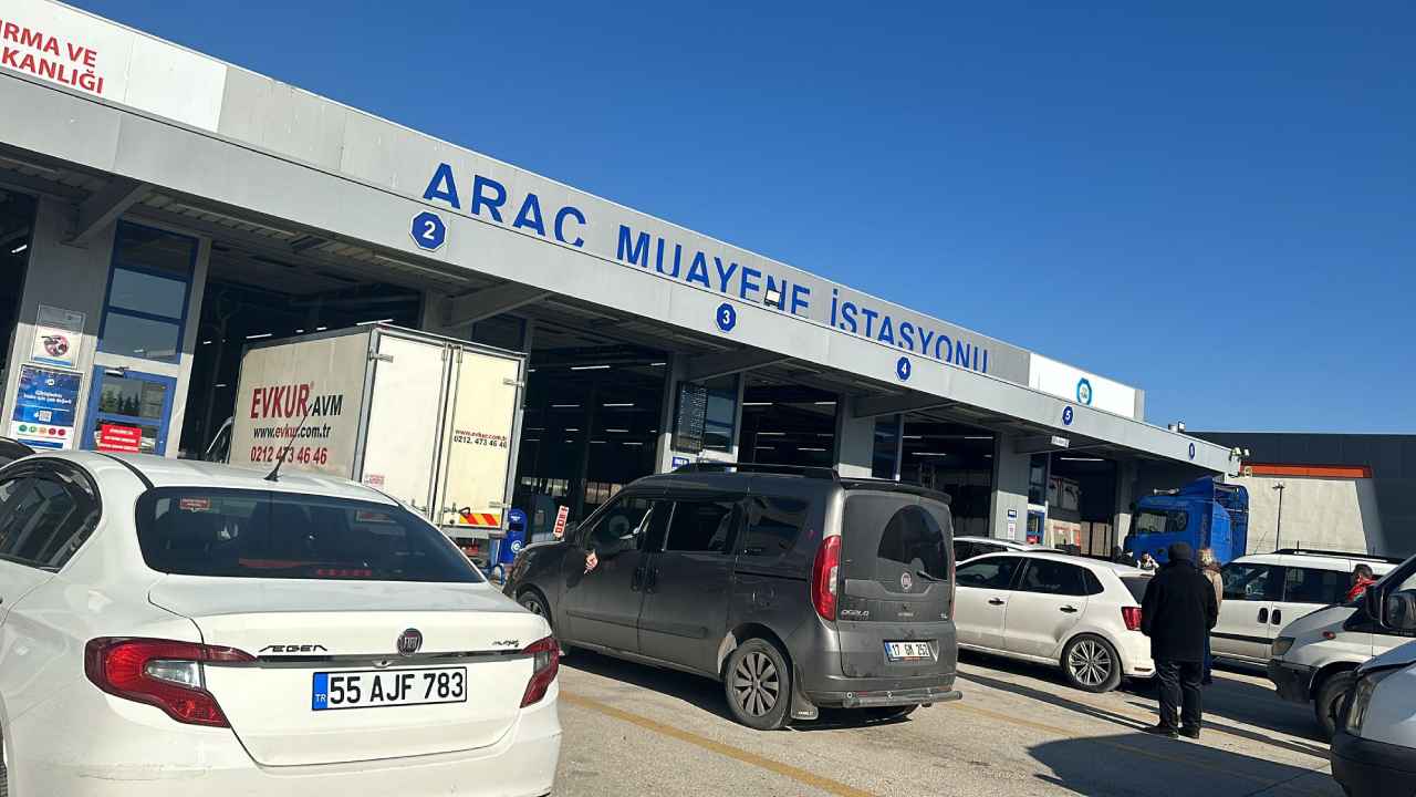 Araç sahipleri tarafından sık sık tartışmalara gebe olan araç muayene