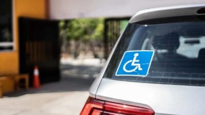 Engelli vatandaşların ÖTV muafiyeti ile faydalanacağı otomobilleri elde tutma süreleri