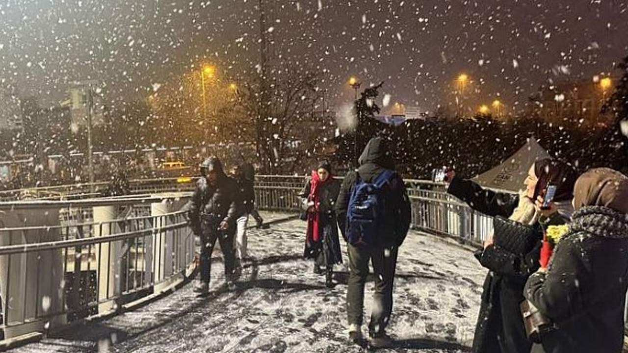 Başakşhir, Bağcılar, Esenler, Büyükçekmece kar tatili var mı? Son dakika Başakşehir okullar tatil mi?
