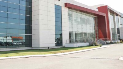 Türkiye'nin en büyük ilaç firmalarından Santa Farma, çalışanlarının günlük yemek