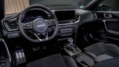 KIA, yapılmayı yaptı ve sıfır araçlarında da indirim uyguladı. En