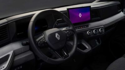 Otomotiv devi Renault'un ticari vanı Master, İngiltere'de 'en güvenilir' araç