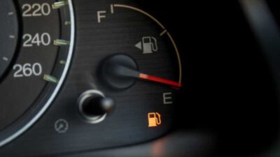 Otomobilinizin size akaryakıt istasyonunun yolunu unutturmasını istiyorsanız bu 8 adıma