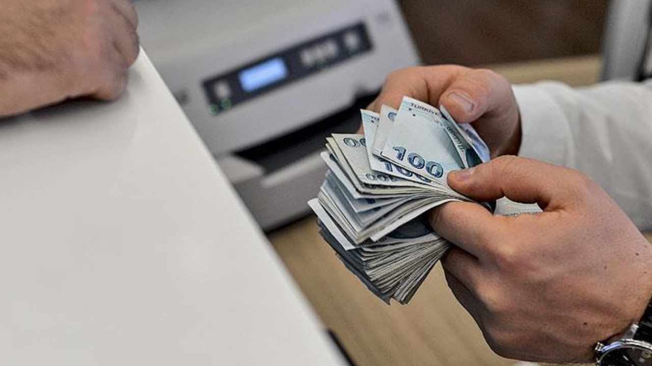 Çalışan emeklinin maaşının erimemesini sağlayan formül! 2.250 TL cepte kalacak
