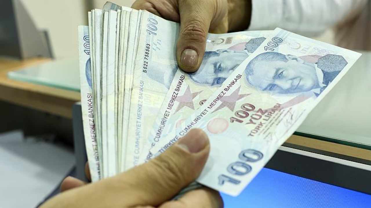 Çalışan emeklinin maaşının erimemesini sağlayan formül! 2.250 TL cepte kalacak