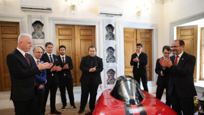 Yıldız Teknik Üniversitesi öğrencilerinin geliştirdiği elektrikli yarış otomobili ICARUS, İstanbul