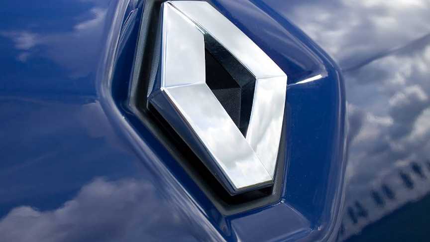 Renault gözde modeli için 500.000 TL faizsiz kredi verecek. Rafale ve Austral için nakit indirim geliyor