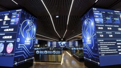 Borsada işlem gören 4 şirket yatırımcısının bu hafta cebini dolduracak.